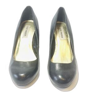 Steve Madden Black Pumps 7.5 Round Toe Heels 4” Classic Stiletto Work Shoes